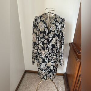 River Island black floral deep v long sleeve dress size 10 NWT